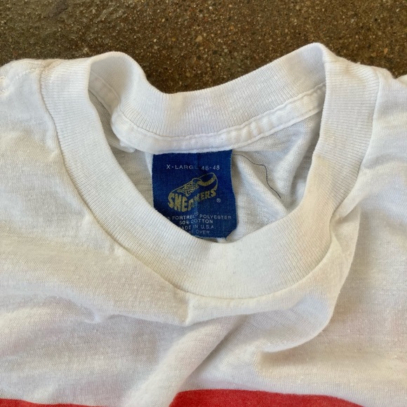 Amazing and super soft vintage graphic t-shirt. - Picture 3 of 5